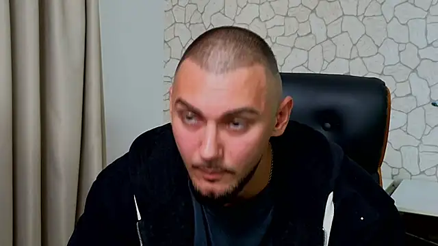 Živý XXX chat ClintMasters