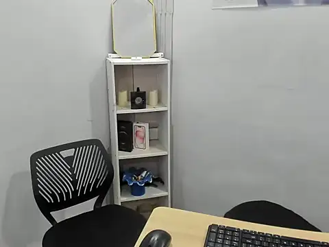 YunaBigCock 现场XXX聊天