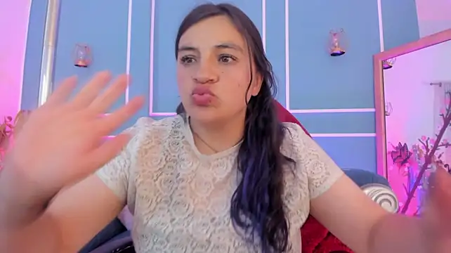 TaraTaylorr Chat XXX in diretta