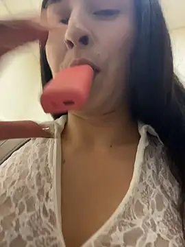 Holly_Play élő XXX-chatje