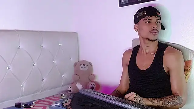 Angel_foxc13 লাইভ XXX চ্যাট