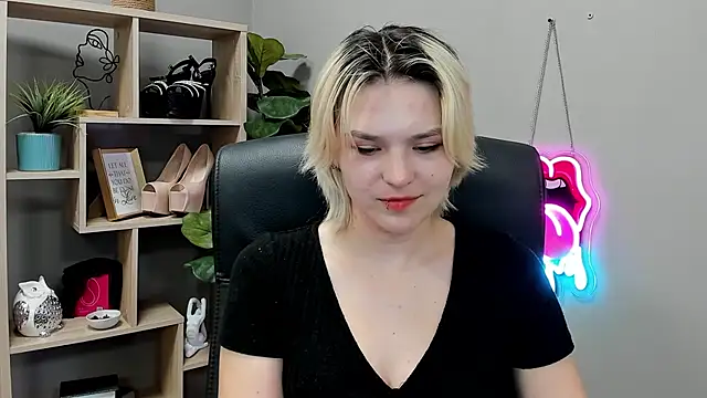 SweetLilyxo Adlı Modelin Canlı XXX Sohbeti