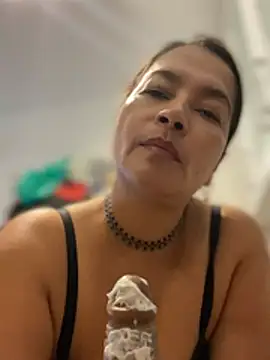 Jlo_69 live XXX chat