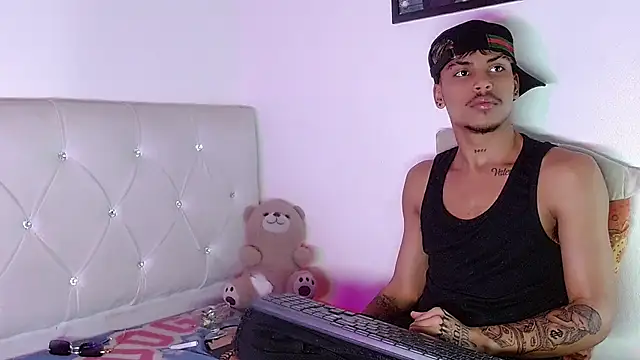 دردشة Angel_foxc13 الجنسية المباشرة