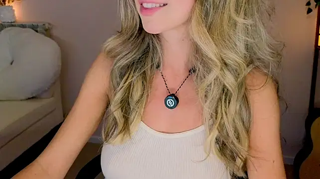 Chatroom XXX en direct de Lenamuti25