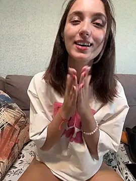 DollyTall webkamerás műsora