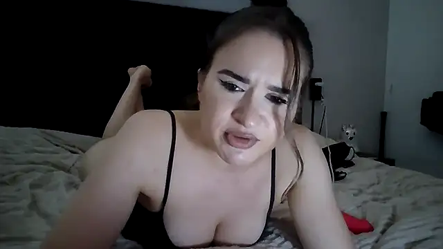 avajade Adlı Modelin Canlı XXX Sohbeti