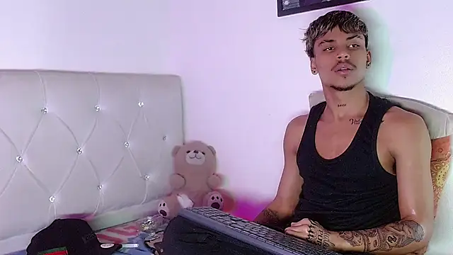 Czat XXX na żywo – Angel_foxc13