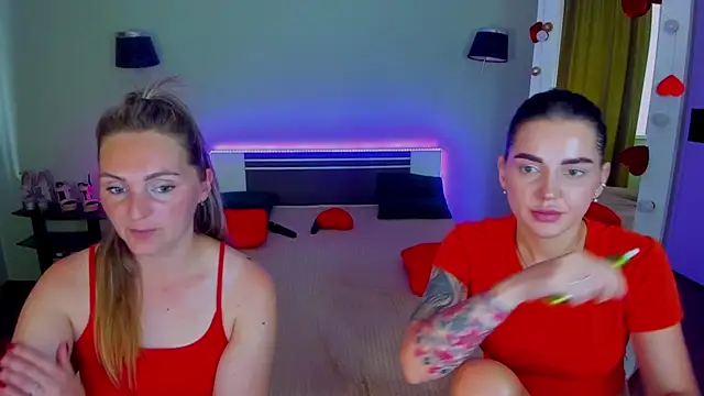 XXX chat uživo modela MagicEyess