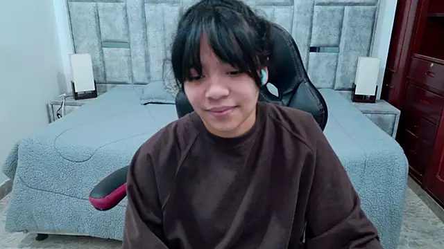laureentt_ Live XXX-chat