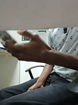 THATHAIRYTALLDUDE's Live XXX Chat