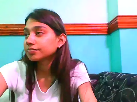 prettysmileaaliyah's Live XXX Chat