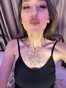 צ'אט XXX בשידור חי של SinAlexa
