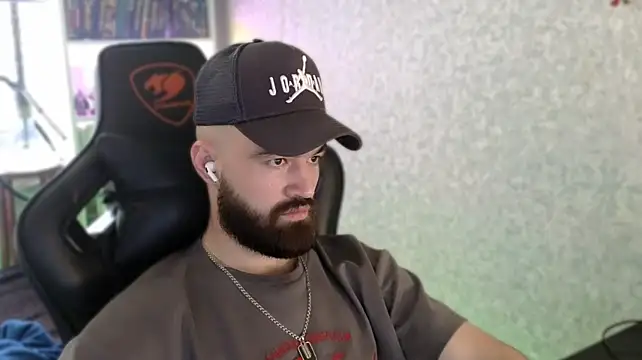 Chatroom XXX en direct de _Serious_Man