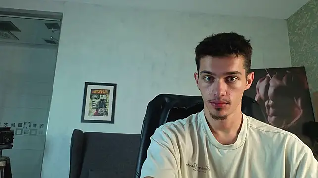 XXX chat uživo modela KaydenDrew