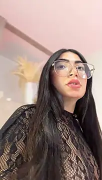 Chat +18 de Mia_222 ao vivo