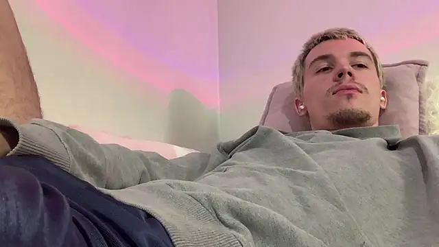 Jeremy1Scott Live XXX-chat