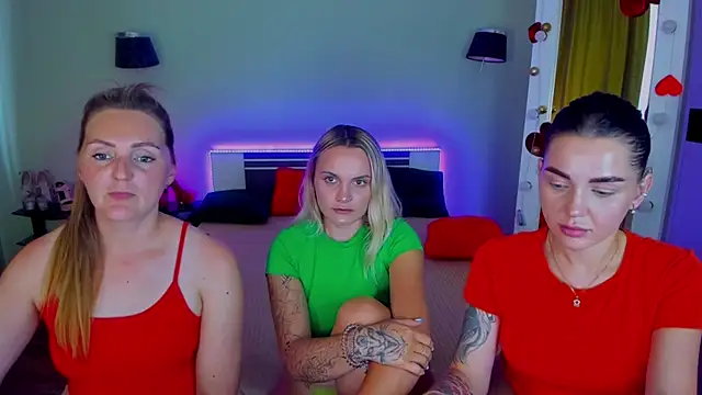 XXX chat uživo modela MagicEyess