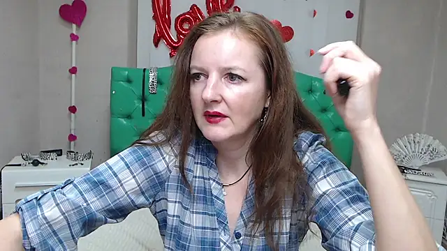 XXX chat uživo modela MeganPirs