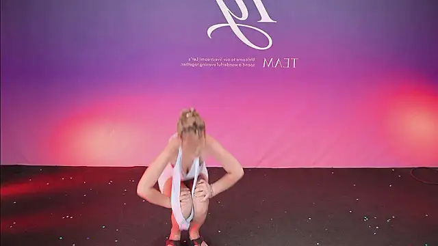 TY-303's Live XXX Chat