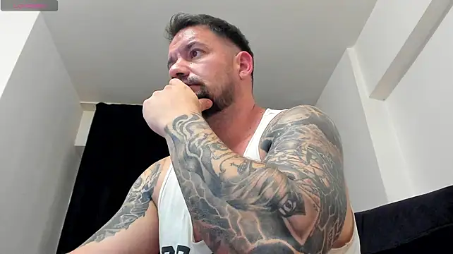Chat +18 de musclemonster31 ao vivo