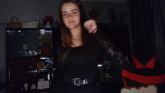 QueenBeatrice Live XXX-chat