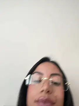 Chat +18 de Morenaviip ao vivo