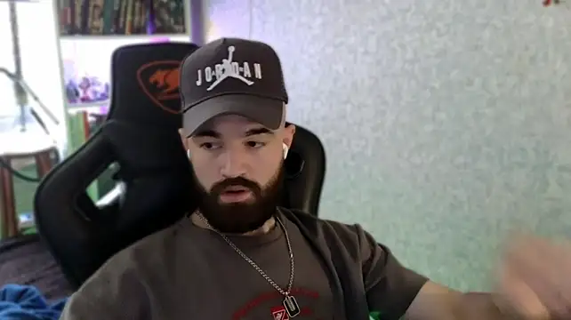 צ'אט XXX בשידור חי של _Serious_Man