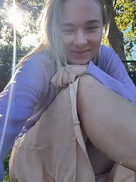 XXX chat uživo modela Weettyy