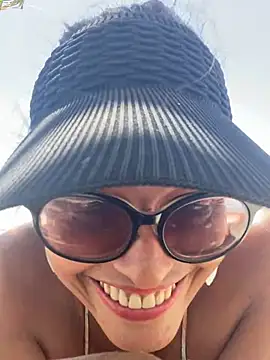 צ'אט XXX בשידור חי של AMYBRASIL