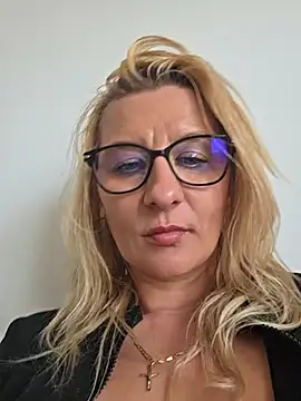 KaylinJan Adlı Modelin Canlı XXX Sohbeti