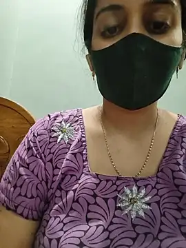 Tamil_shalini Adlı Modelin Canlı XXX Sohbeti