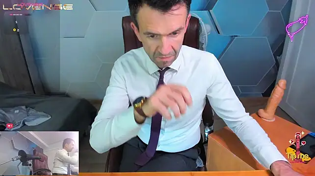 SteveTiger Chat XXX in diretta