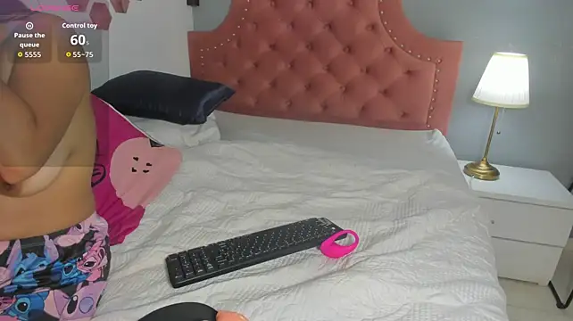 Isis_001 Live XXX-Chat