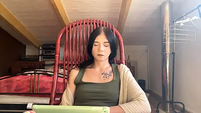 CharaGornto Chat XXX live