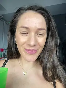 Czat XXX na żywo – HotXMom_
