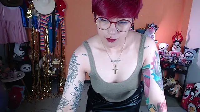 MissMiia2 – Live XXX-chat