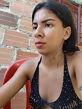 chaparritahot99's Live XXX Chat