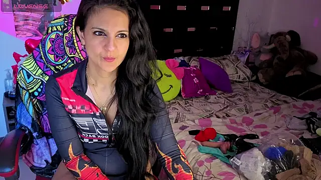 BasmaHernandez Chat XXX in diretta
