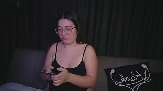 Mila_white1のライブXXXチャット
