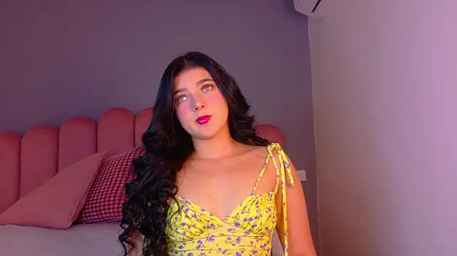 MiiaaVelvett__ লাইভ XXX চ্যাট