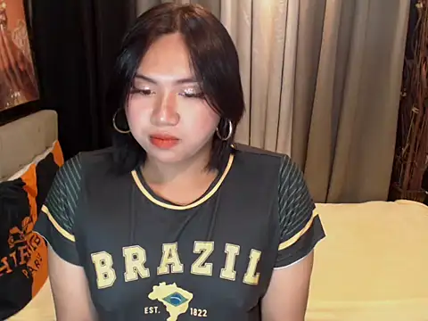 AsianHotPrecious' Live XXX Chat
