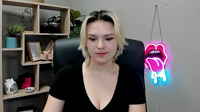 SweetLilyxo's Live XXX Chat