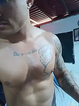 Fitneehotn Live XXX chat