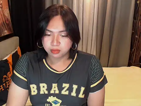 AsianHotPrecious 现场XXX聊天