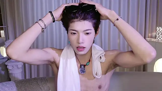 RenZeng's Live XXX Chat