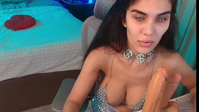 Chatroom XXX en direct de KissOnFire