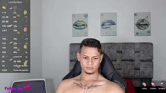 XXX chat uživo modela axcel_boy_