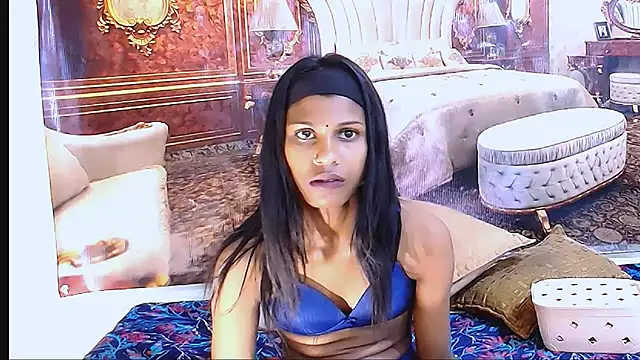 IndianSilkySpice's Live XXX Chat