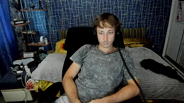 Chat XXX en directo de CuteBoy228